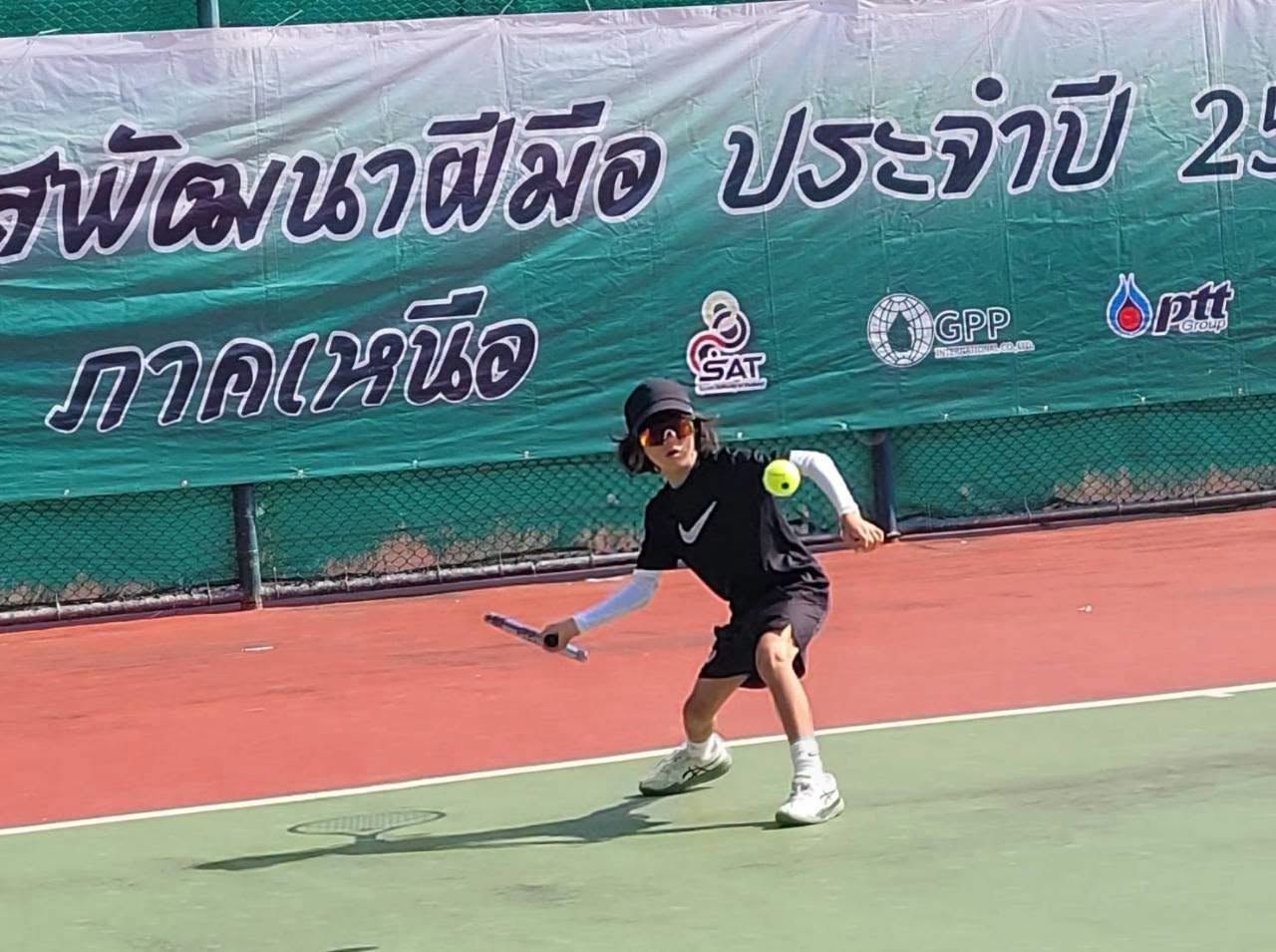 "ปริณธนัย" ชนะหวิว 2-1 เซตลิ่วตัดเชือกรุ่น12 ปี ศึกเยาวชน PTT-ลอนเทนนิสฯ ภาคเหนือ สนาม 6